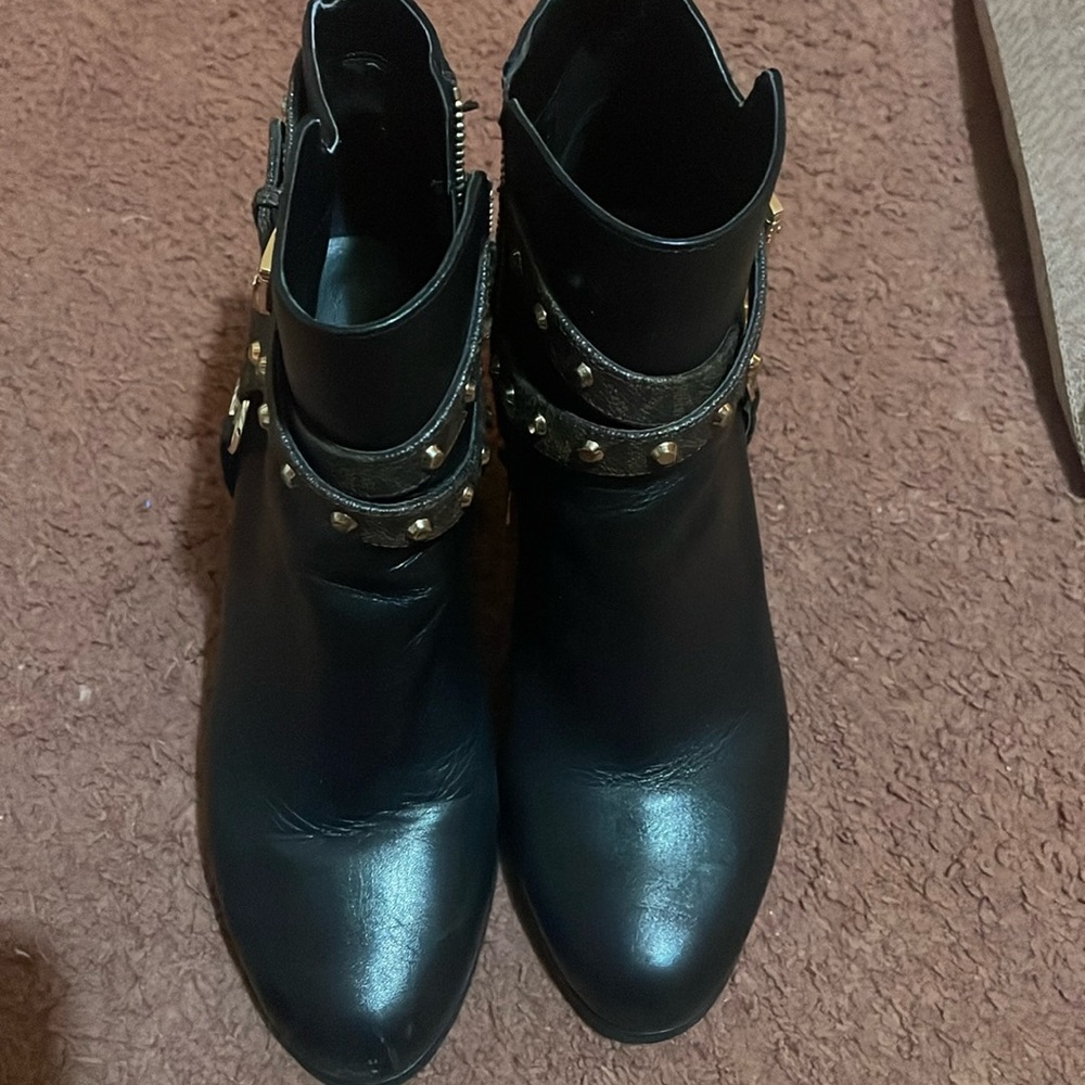 Micheal Kors booties